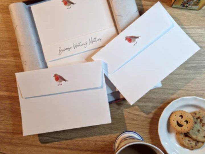 Why Handwritten Notes Still Matter in 2026 | UK Stationery – Me Loovely